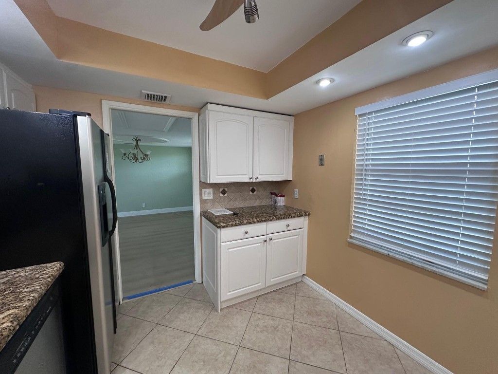 3850 Oaks Clubhouse Drive, Unit 403, Pompano Beach, FL 33069 Photo
