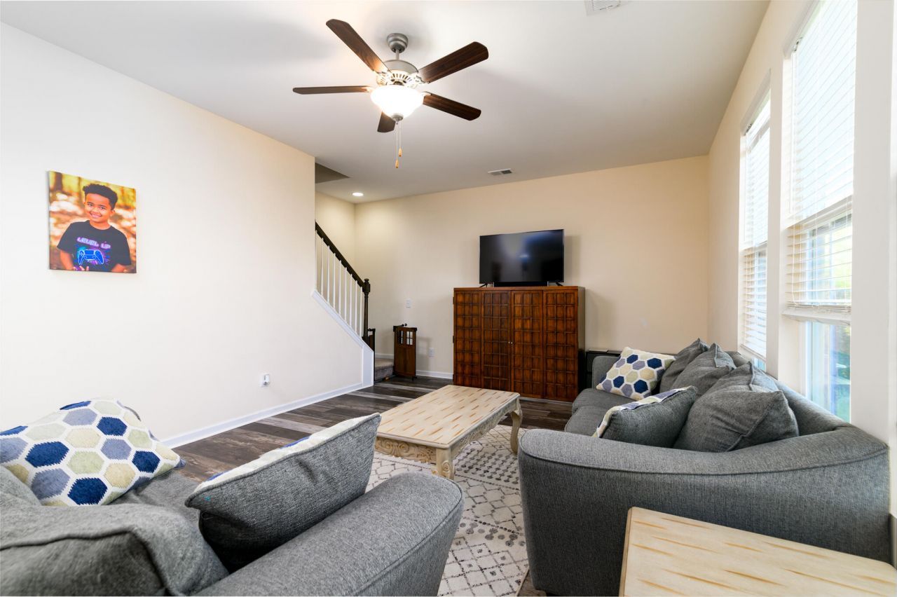 4968 Serene Lane Photo 11