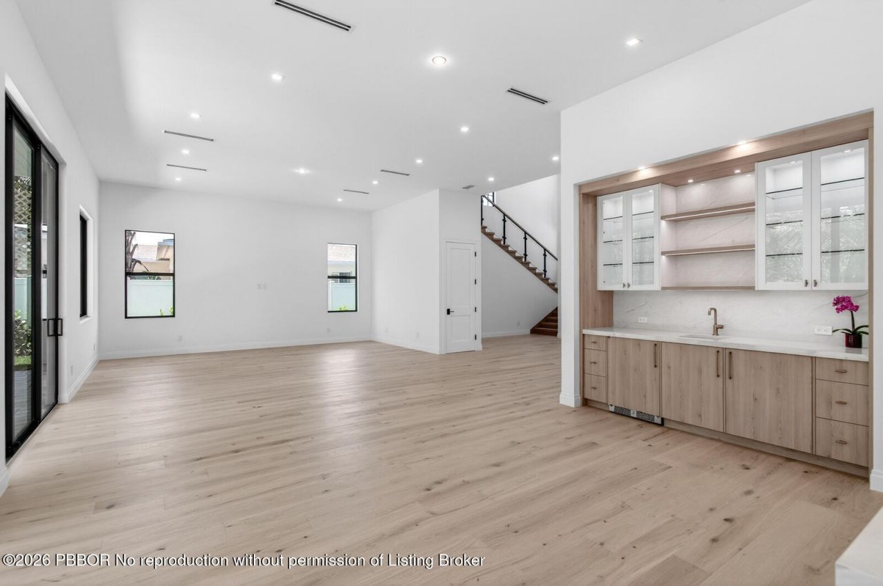354 Leigh Road, West Palm Beach, FL 33405 Photo
