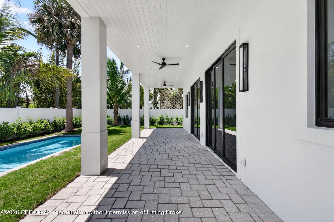354 Leigh Road, West Palm Beach, FL 33405 Photo