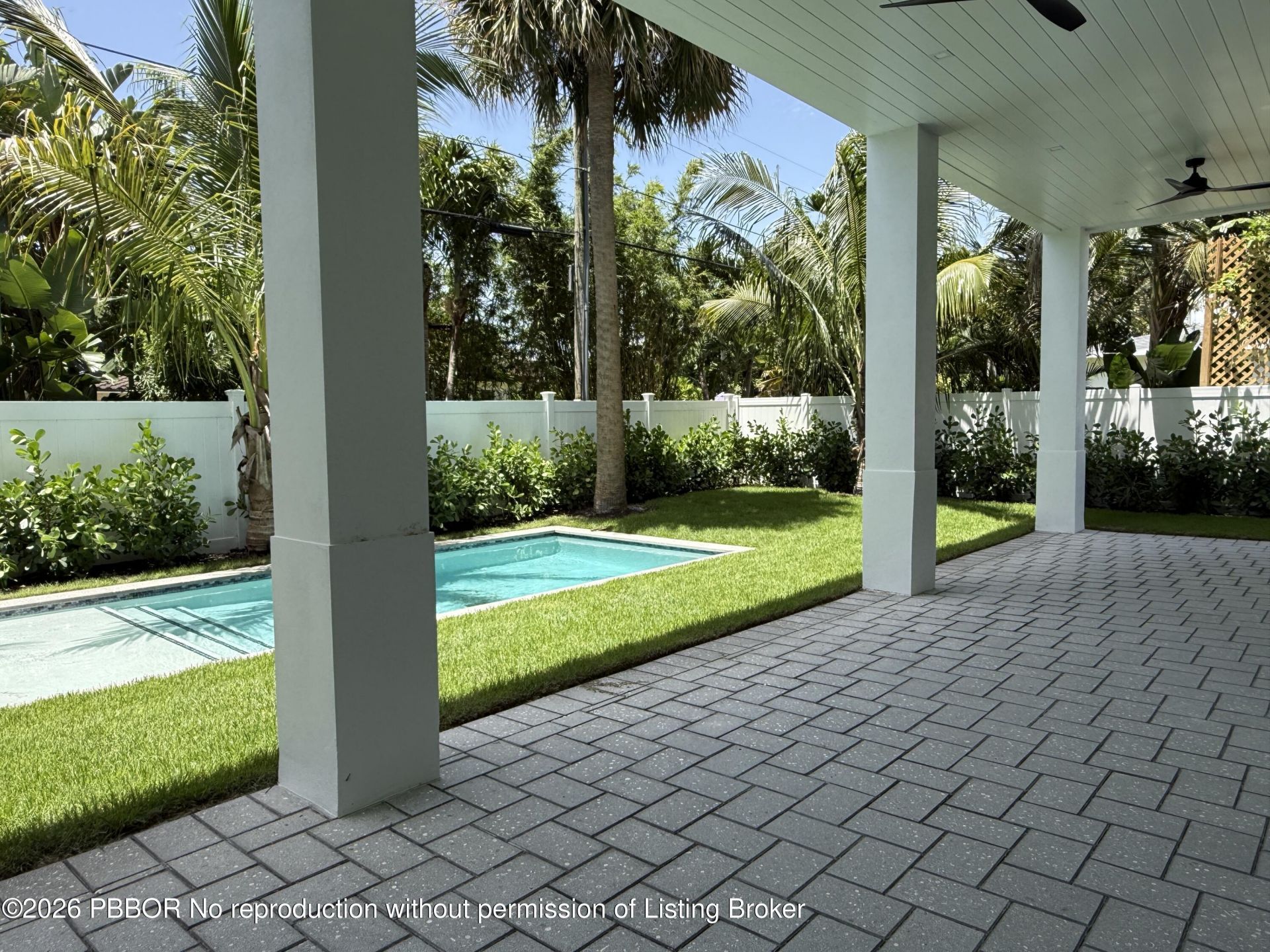 354 Leigh Road, West Palm Beach, FL 33405 Photo