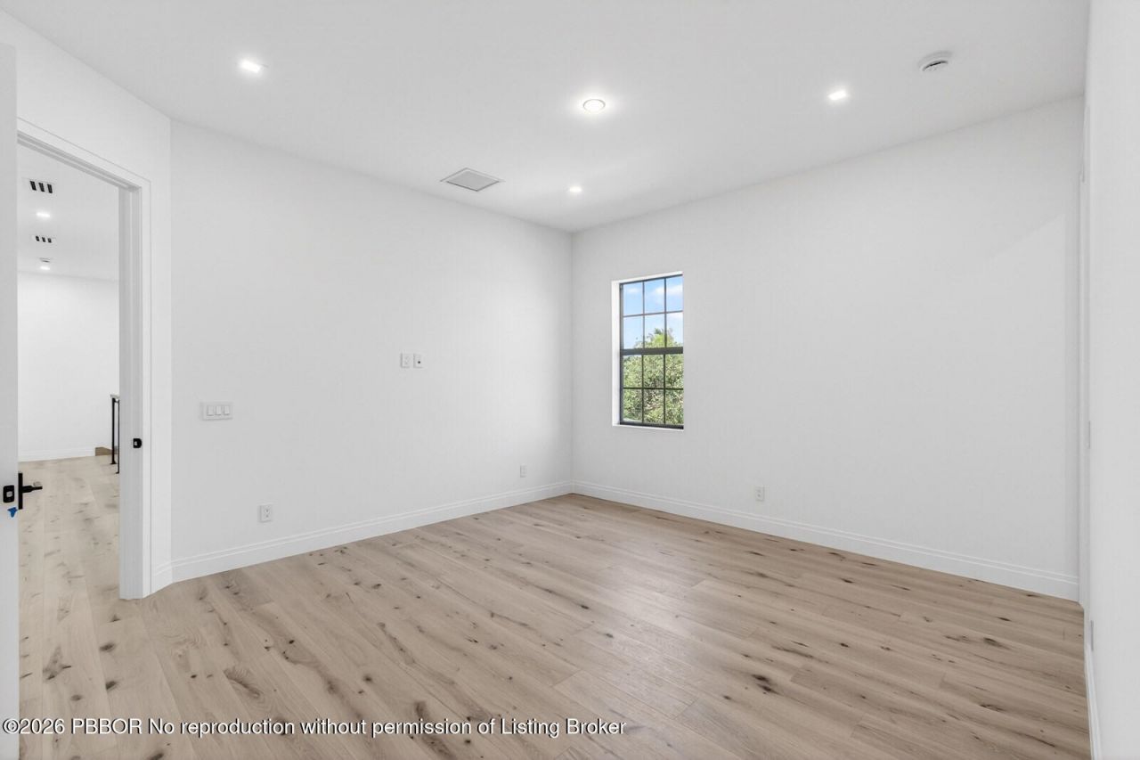 354 Leigh Road, West Palm Beach, FL 33405 Photo