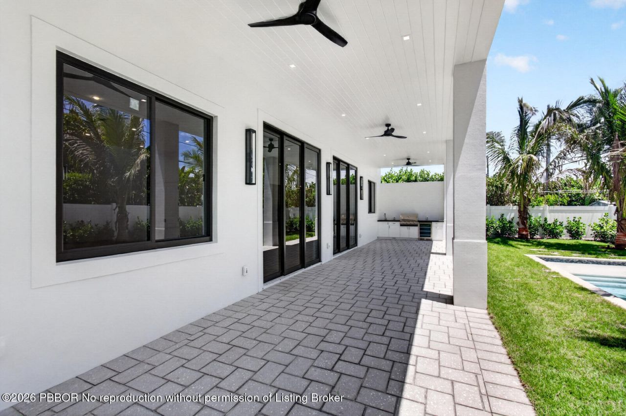 354 Leigh Road, West Palm Beach, FL 33405 Photo