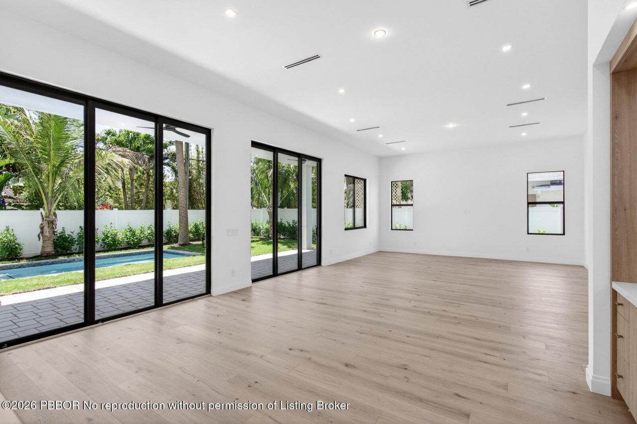 354 Leigh Road, West Palm Beach, FL 33405 Photo
