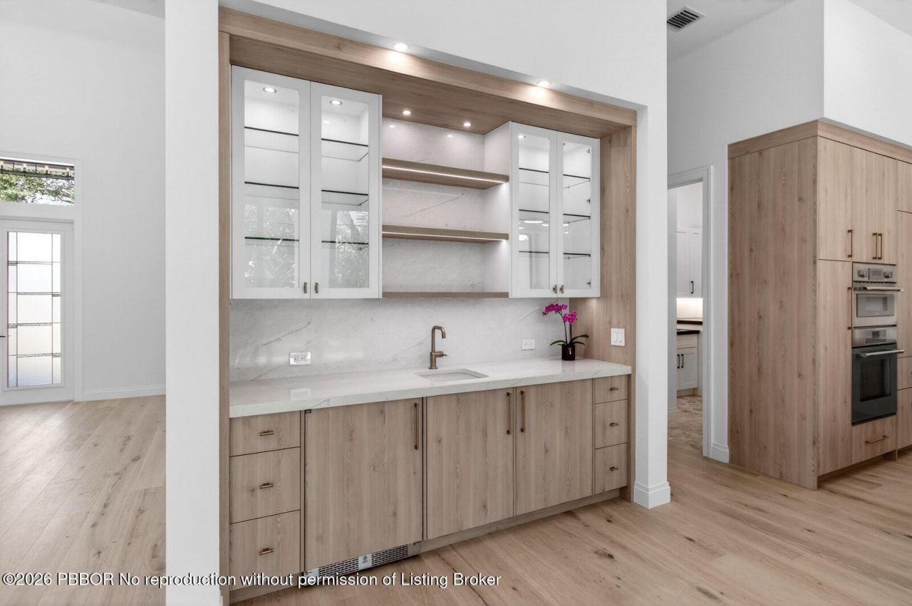 354 Leigh Road, West Palm Beach, FL 33405 Photo