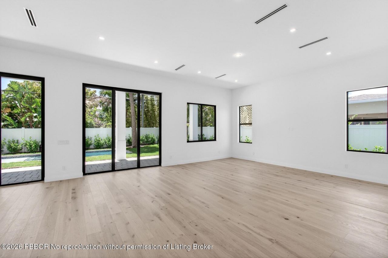 354 Leigh Road, West Palm Beach, FL 33405 Photo