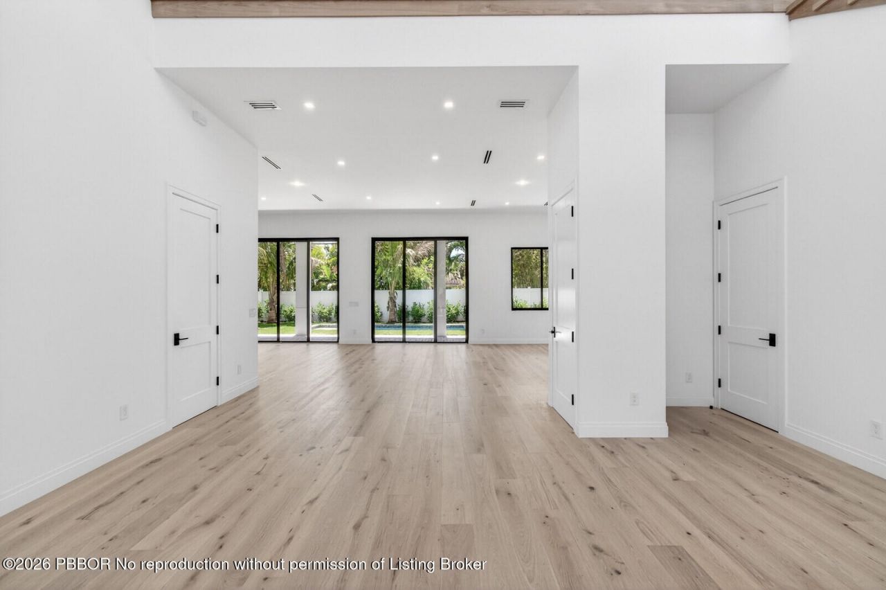 354 Leigh Road, West Palm Beach, FL 33405 Photo