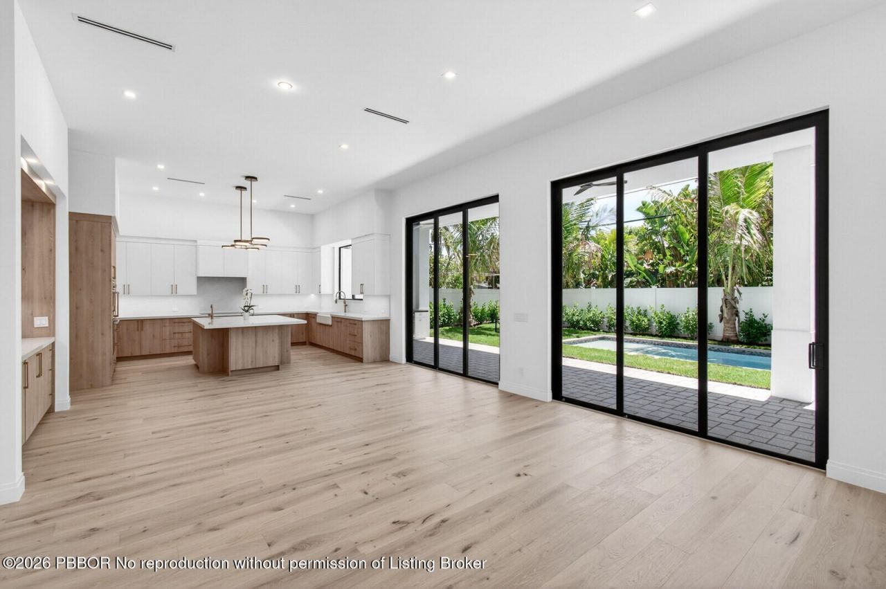 354 Leigh Road, West Palm Beach, FL 33405 Photo
