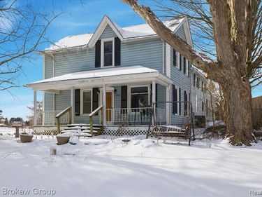 274 S Lake Pleasant Road, Attica Twp, MI 48412