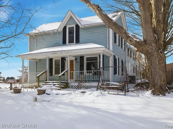 274 S Lake Pleasant Road, Attica Twp, MI 48412