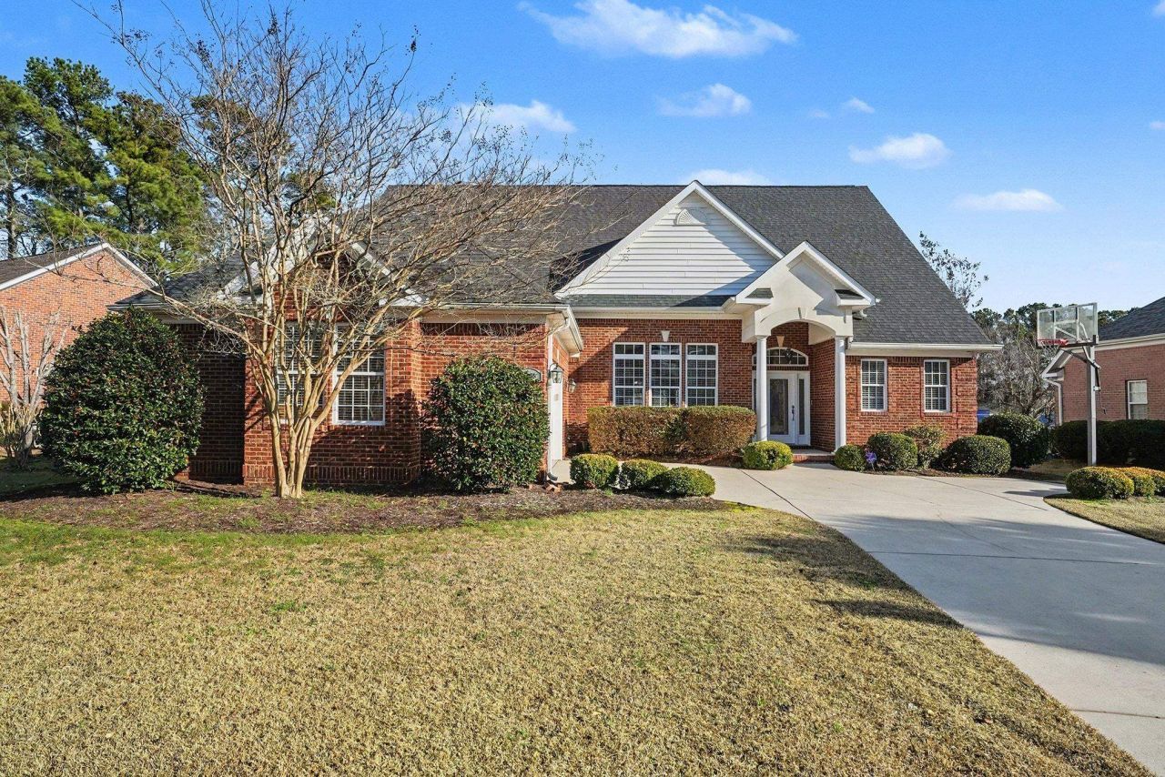 1395 Mcmaster Dr. Photo 1