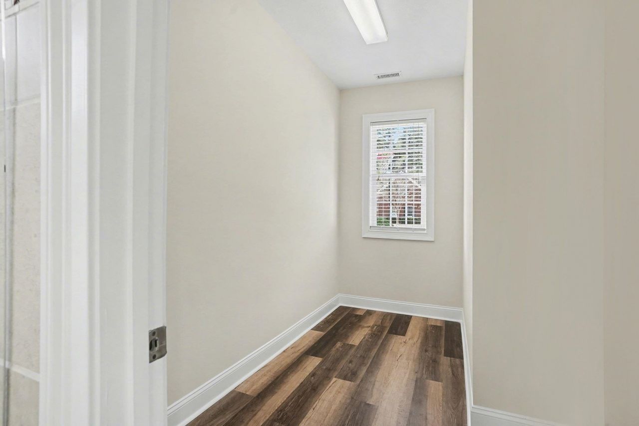 1395 Mcmaster Dr. Photo 19