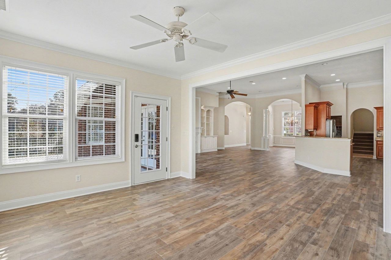 1395 Mcmaster Dr. Photo 8