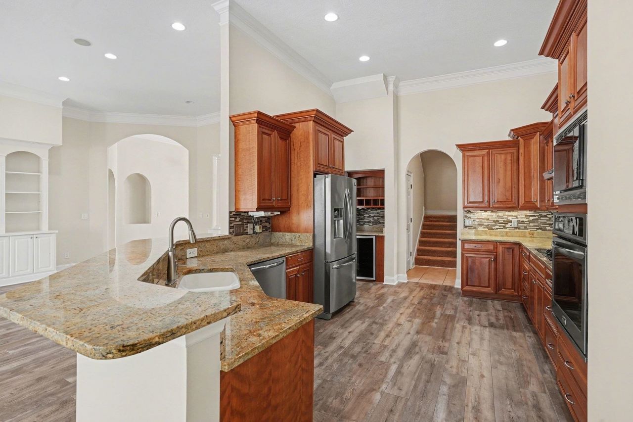 1395 Mcmaster Dr. Photo 9