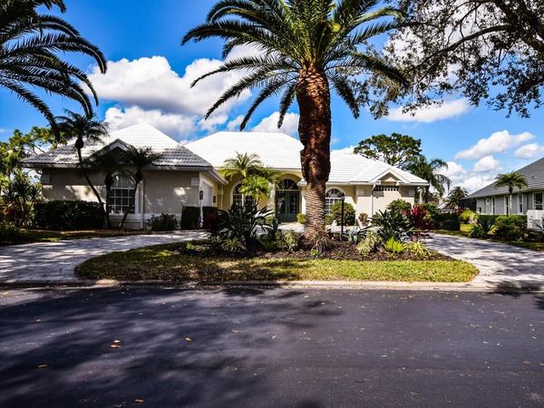 429 TREMINGHAM WAY, VENICE, FL 34293