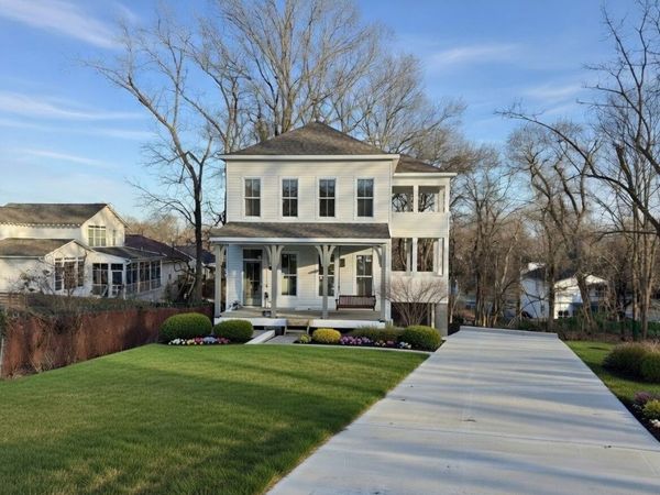 1433 Porter Rd , Nashville, TN 37206