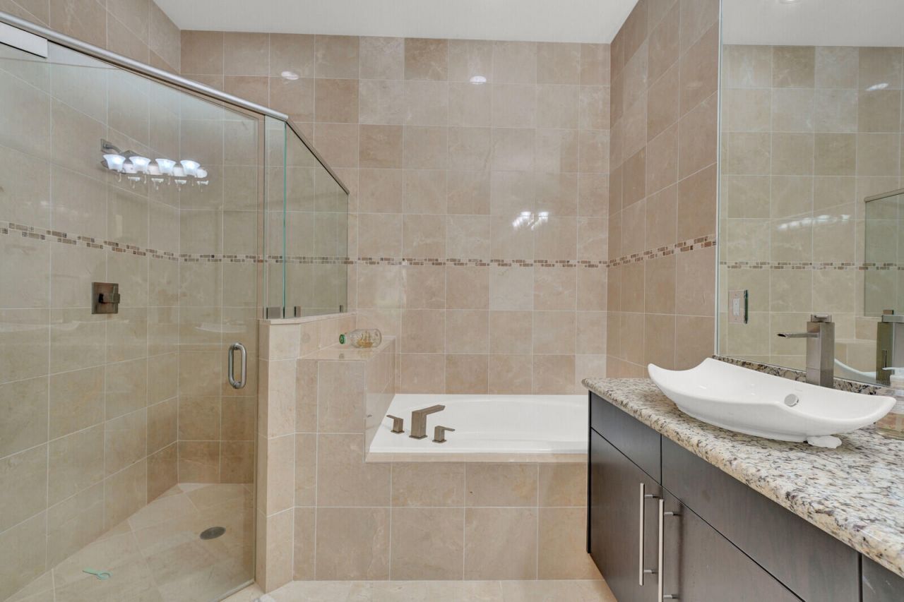 1123 Piccadilly Street, Palm Beach Gardens, FL 33418 Photo