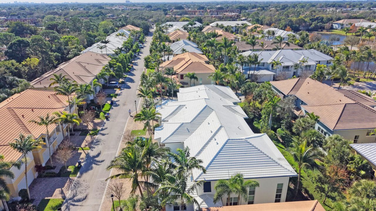 1123 Piccadilly Street, Palm Beach Gardens, FL 33418 Photo