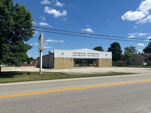 12 Rolfe Drive, Sabina, OH 45169