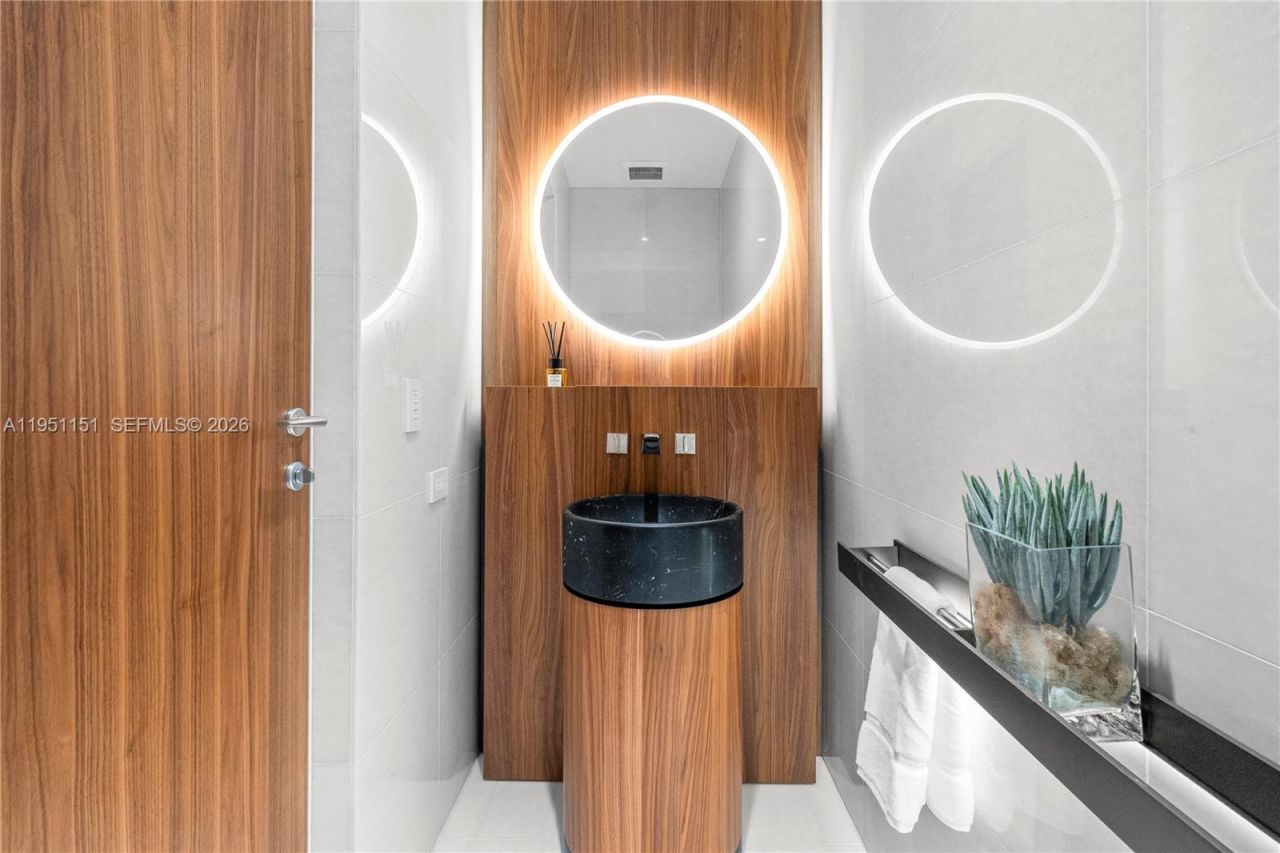 5 Grove Isle, Unit S301, Coconut Grove, FL 33133 Photo