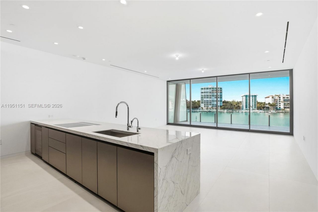 5 Grove Isle, Unit S301, Coconut Grove, FL 33133 Photo