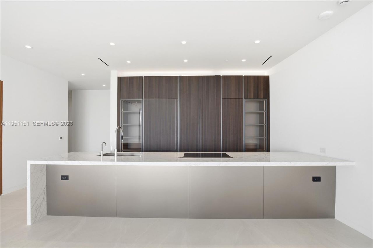 5 Grove Isle, Unit S301, Coconut Grove, FL 33133 Photo