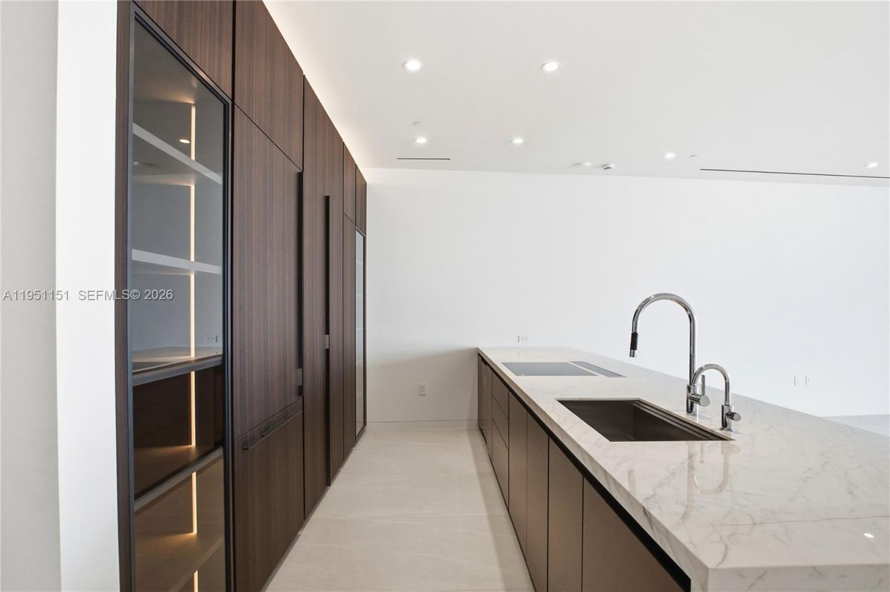 5 Grove Isle, Unit S301, Coconut Grove, FL 33133 Photo