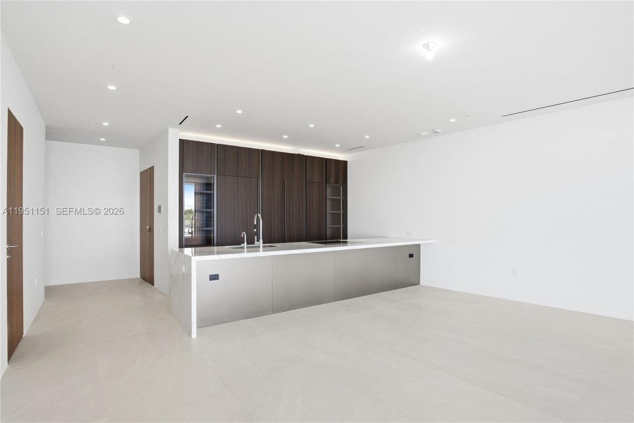 5 Grove Isle, Unit S301, Coconut Grove, FL 33133 Photo