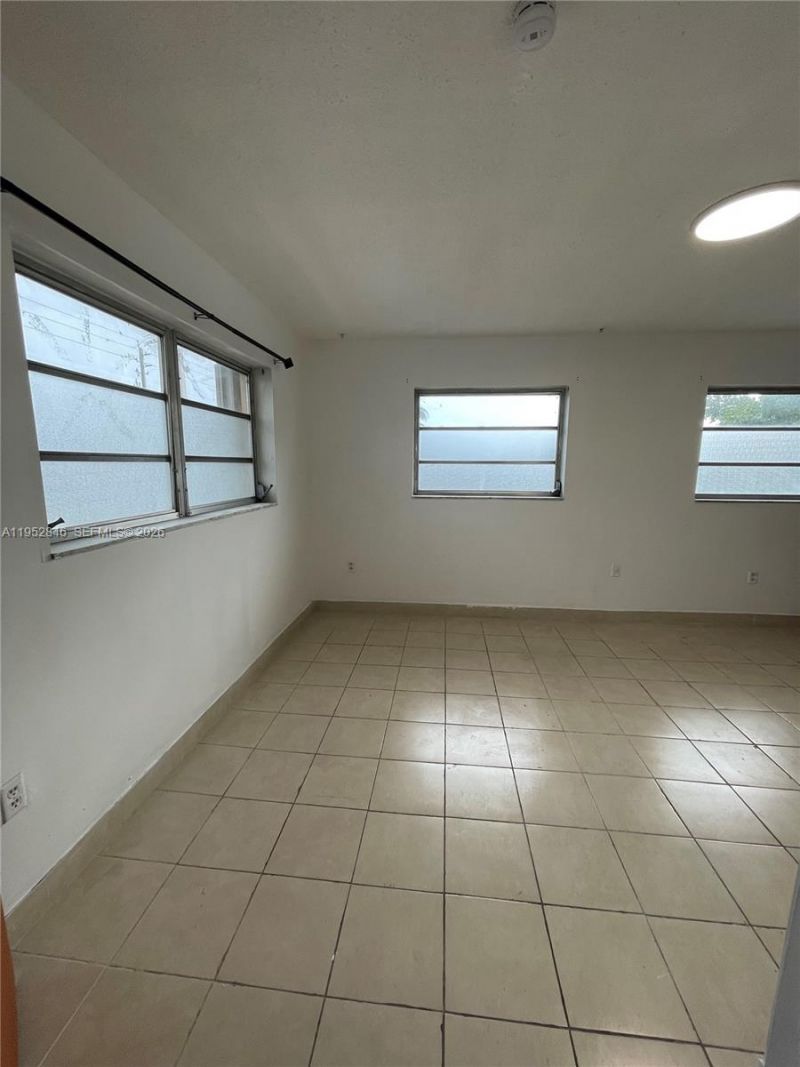 3500 E 6th Ave, Hialeah, FL 33013 Photo