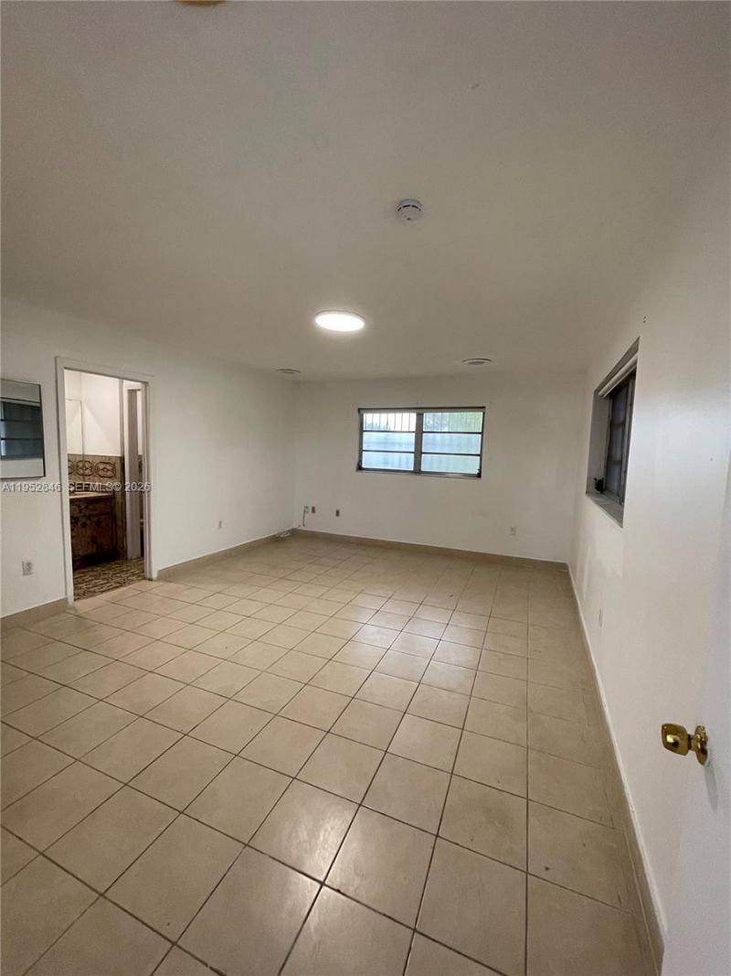 3500 E 6th Ave, Hialeah, FL 33013 Photo