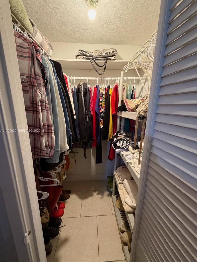 310 Fontainebleau Blvd , Unit 206, Miami, FL 33172 Photo