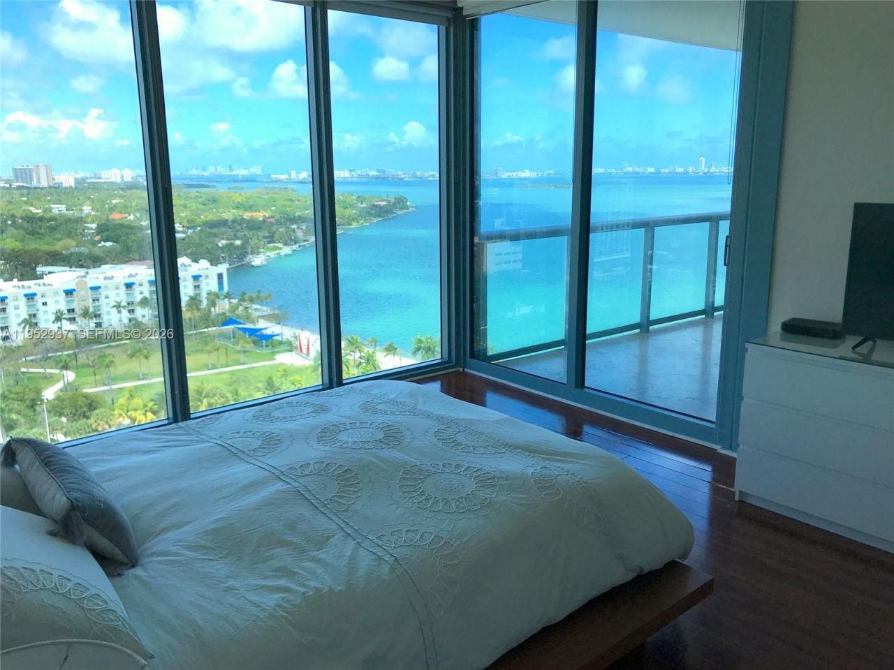 601 NE 36th St, Unit 1704, Miami, FL 33137 Photo