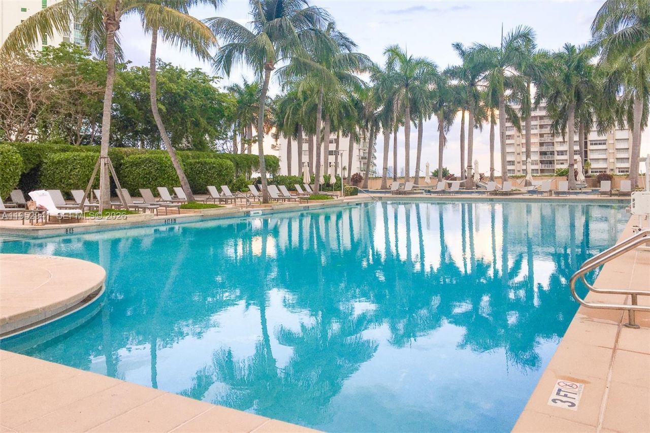 1435 Brickell Ave, Unit 3510, Miami, FL 33131 Photo