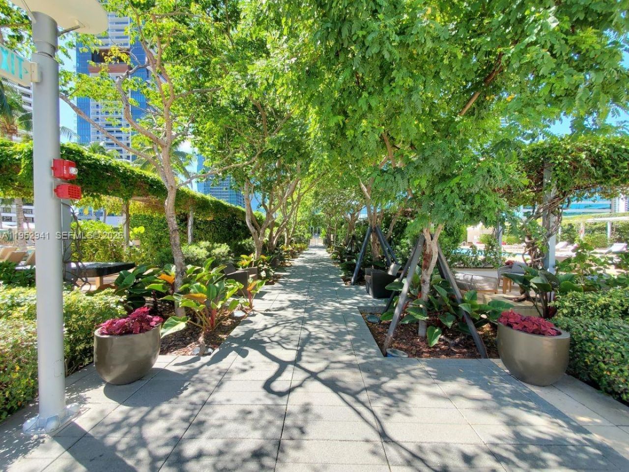 1435 Brickell Ave, Unit 3510, Miami, FL 33131 Photo