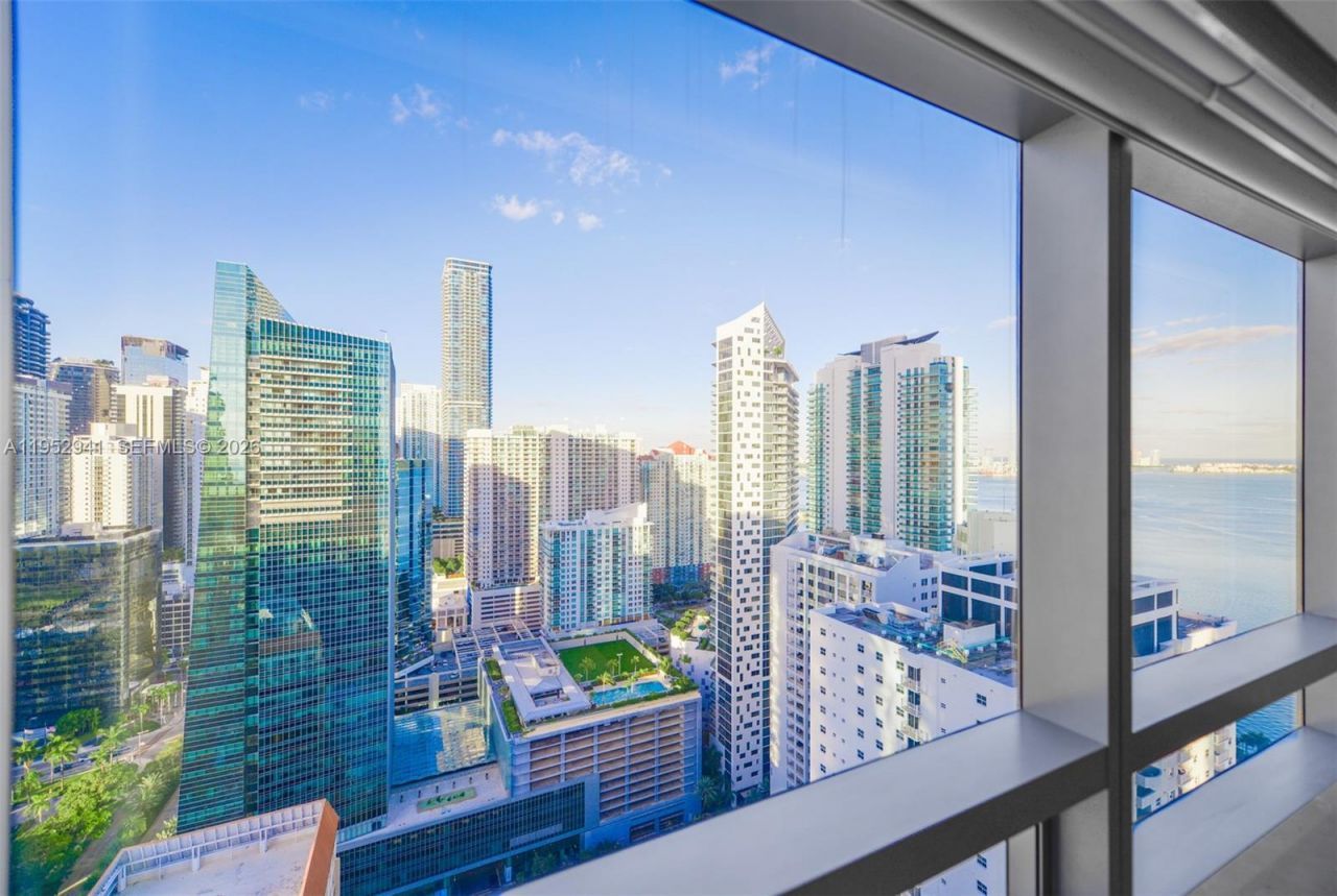1435 Brickell Ave, Unit 3510, Miami, FL 33131 Photo
