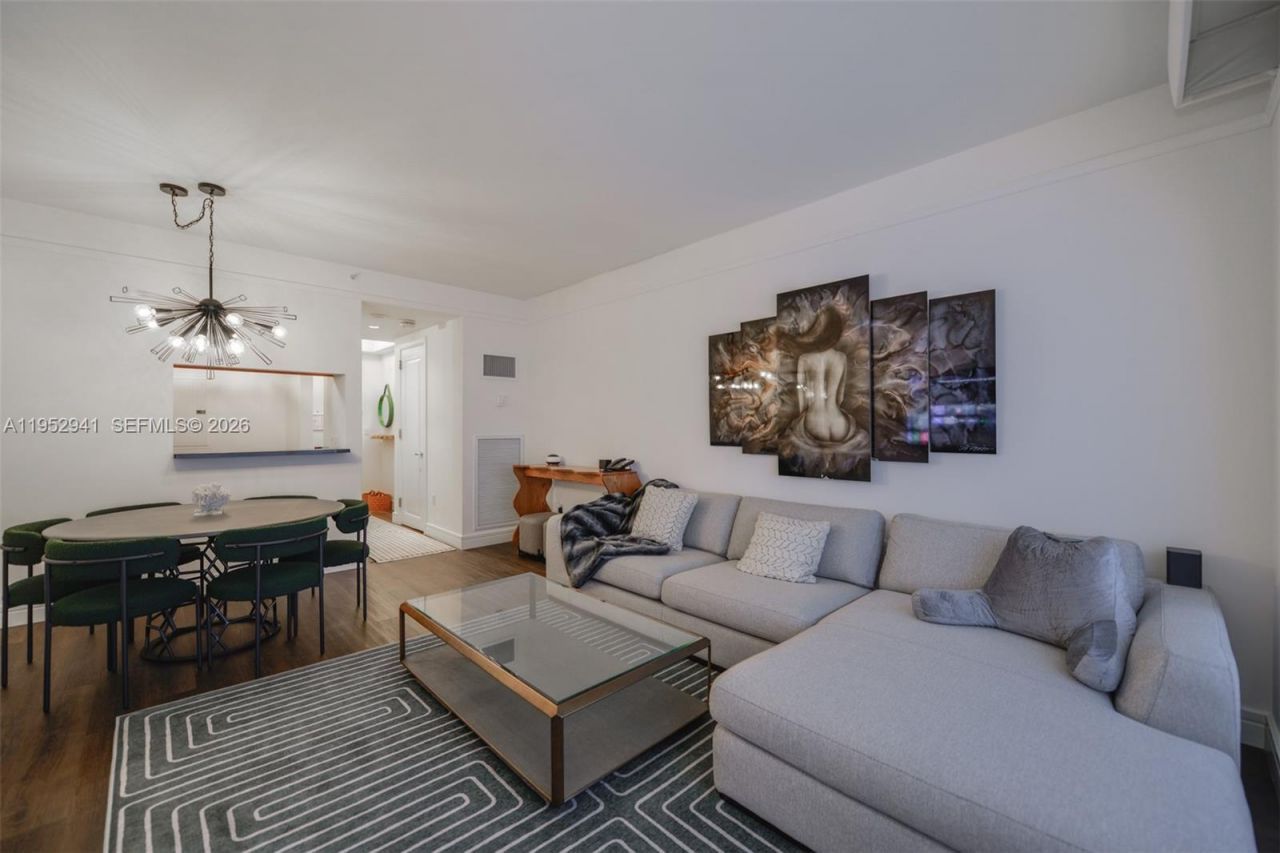 1435 Brickell Ave, Unit 3510, Miami, FL 33131 Photo