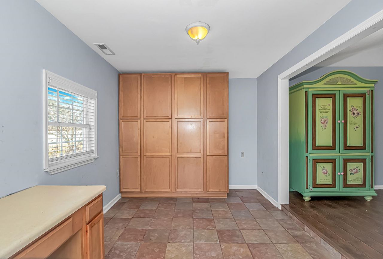 1012 Cadbury Ct. Photo 19