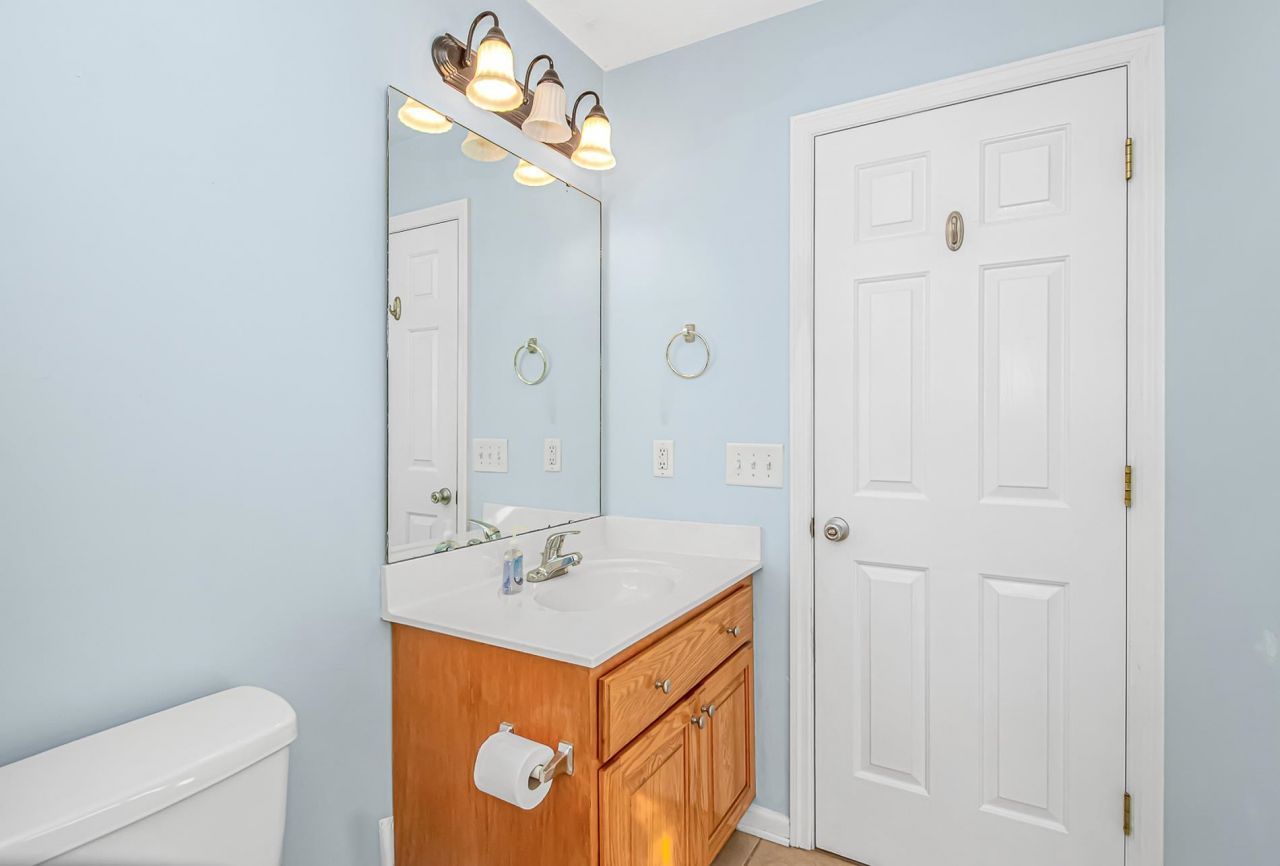 1012 Cadbury Ct. Photo 24