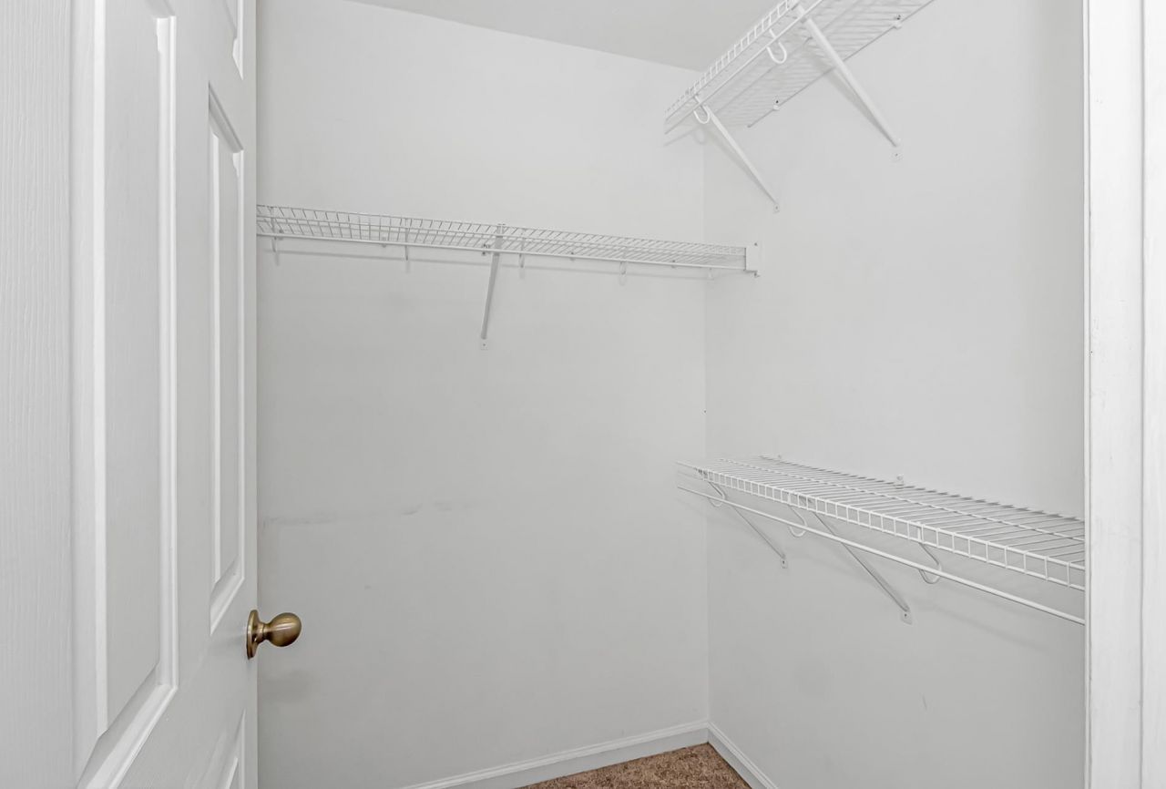 1012 Cadbury Ct. Photo 29