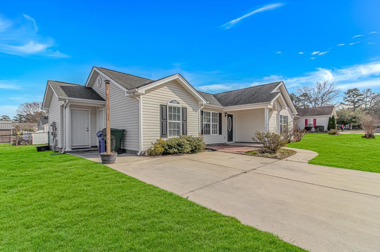 1012 Cadbury Ct. Photo 6