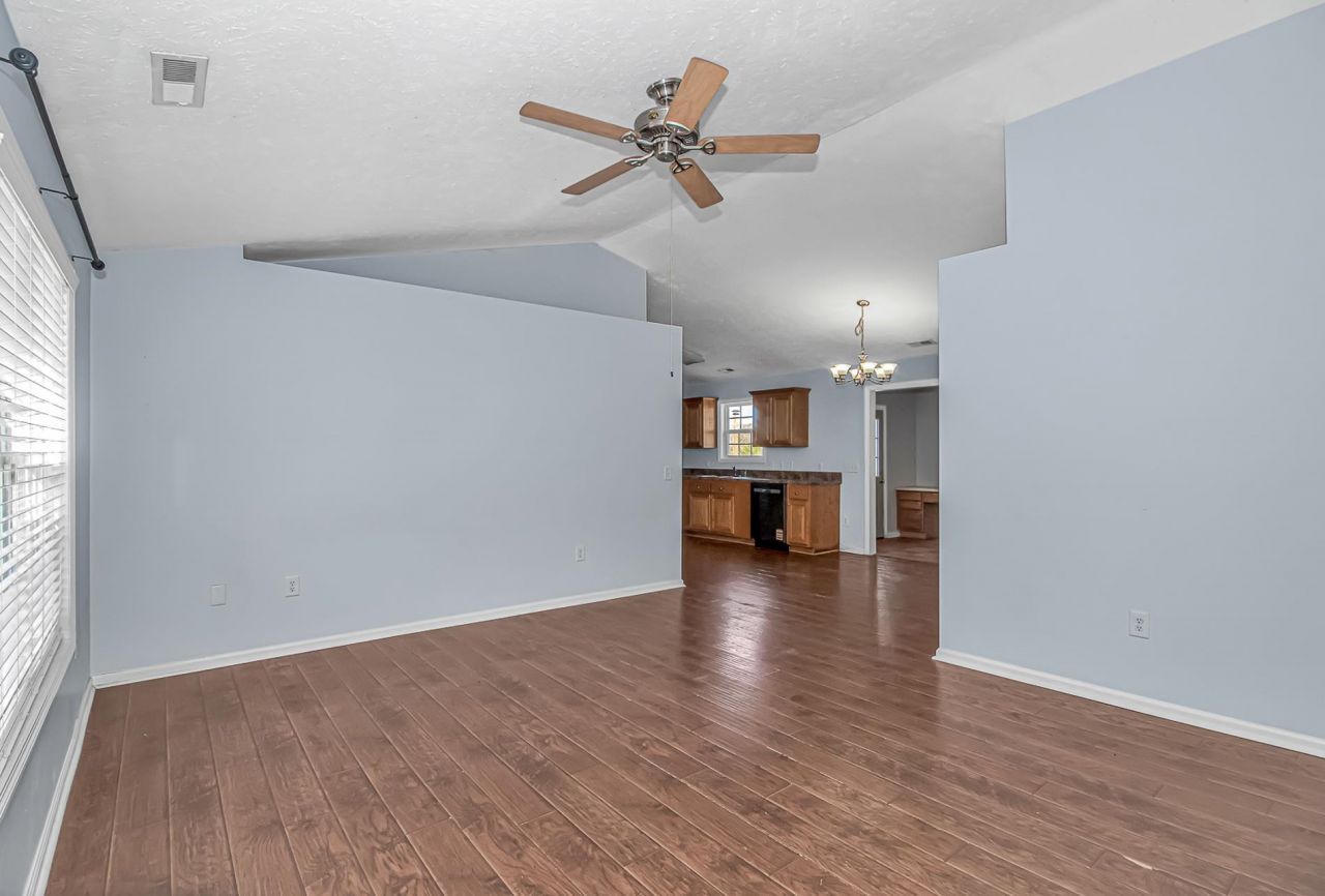 1012 Cadbury Ct. Photo 9