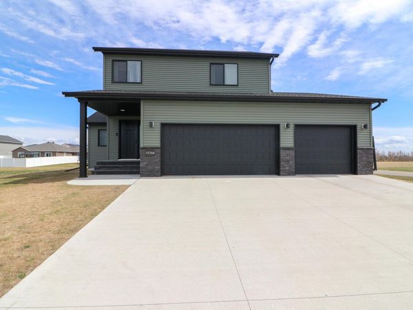 10366 73rd Street S, Horace, ND 58047