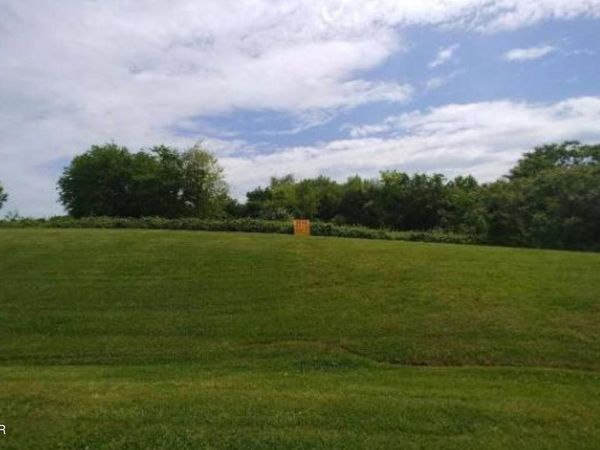 Green Valley Drive, Dandridge, TN 37725