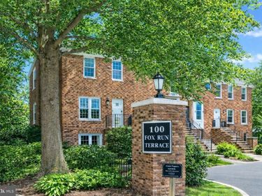 100 FOX RUN TERRACE, MIDDLEBURG, VA 20117