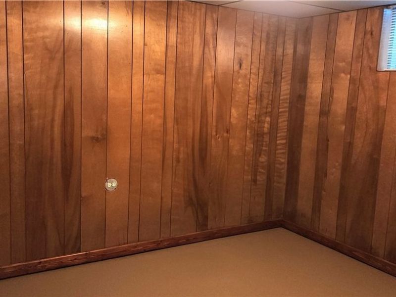 9090 Radcliffe Road, Adamsville, OH 43802 Photo 18