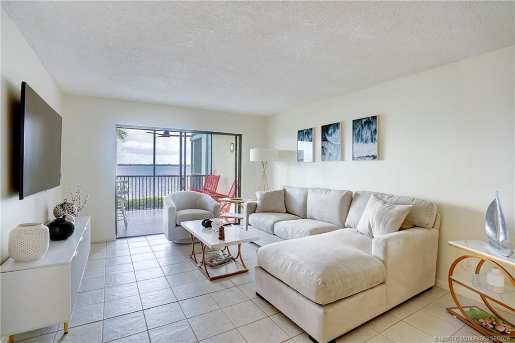 10 NE Plantation Road, Unit 101, Stuart, FL 34996 Photo
