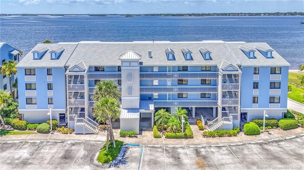 10 NE Plantation Road, Unit 101, Stuart, FL 34996 Photo