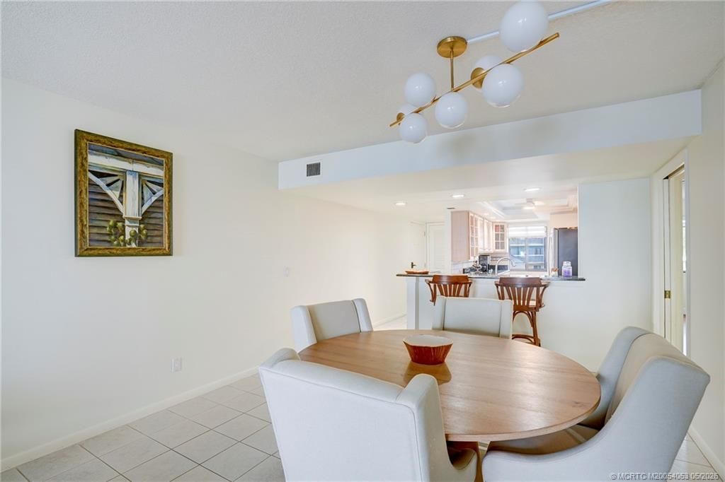 10 NE Plantation Road, Unit 101, Stuart, FL 34996 Photo