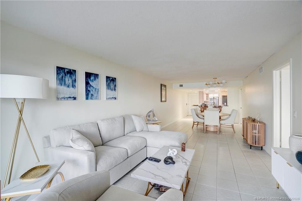 10 NE Plantation Road, Unit 101, Stuart, FL 34996 Photo