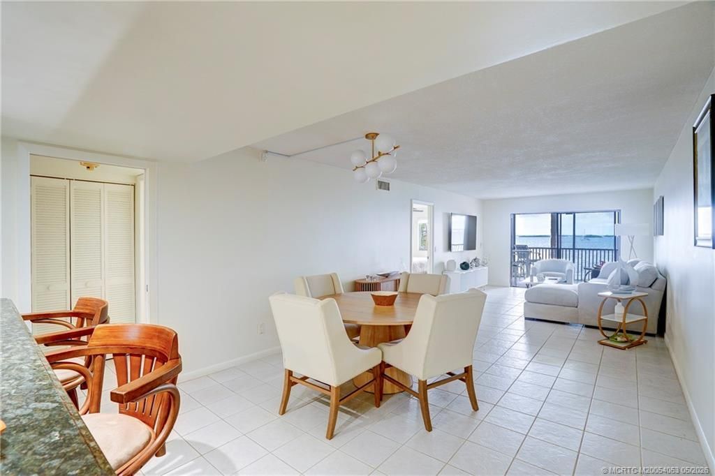 10 NE Plantation Road, Unit 101, Stuart, FL 34996 Photo